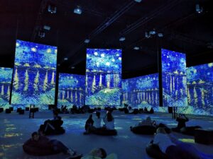 Uczniowie klasy VI B poznali działa Van Gogh’a