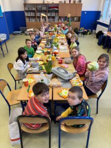 Wiosenne śniadanie klasy 2c – żeglarskiej
