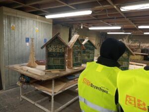 Wycieczka klasy 5B do firmy Brzechwa w Obornikach – Producenta Domów Drewnianych i Całorocznych