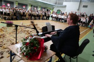 Koncert Pieśni Patriotycznych w wykonaniu uczniów klas 1–3